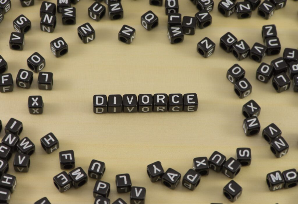 divorzio affini cariche politiche