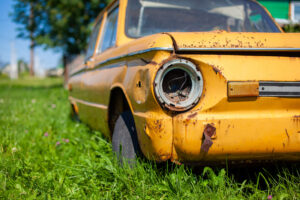 auto abbandonata